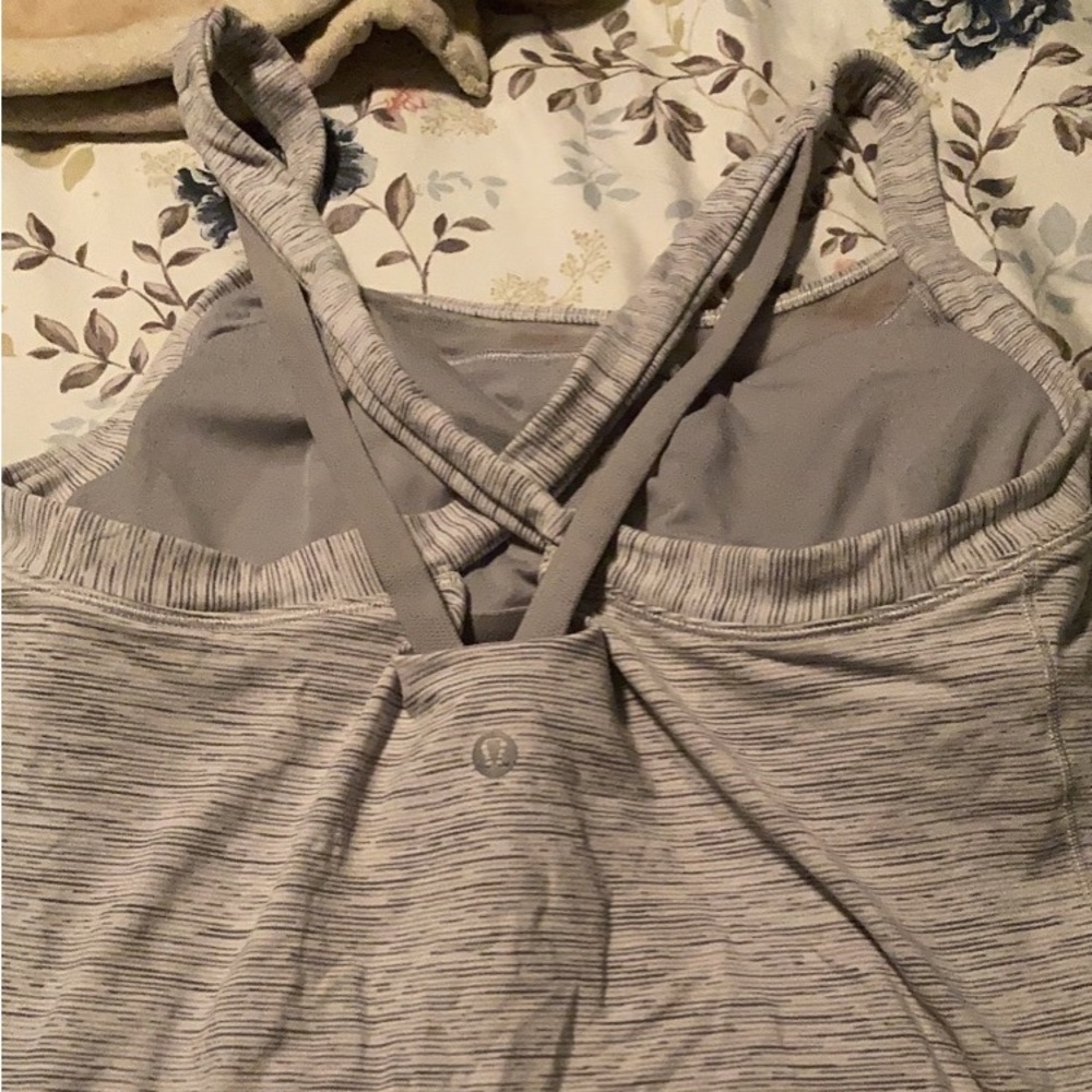 Lululemon tank